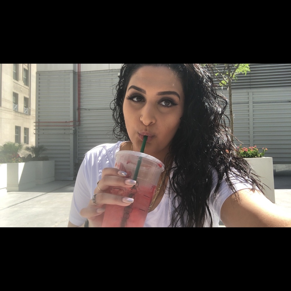 Meet your Posher, Yasmine